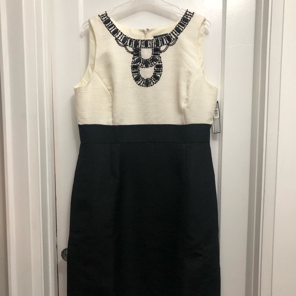 Gorgeous brand new Tahari Size 16US dress with beautiful beading! Very elegant. - Picture 1 of 8